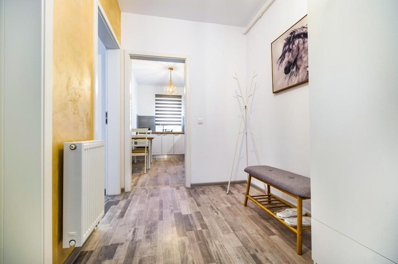 Apartament Diamant Брашов Екстериор снимка