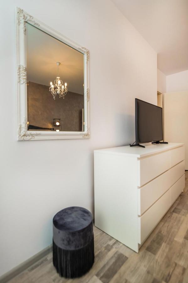 Apartament Diamant Брашов Екстериор снимка